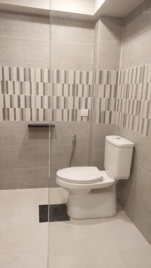 יאנגון Hotel Grand Galaxy מראה חיצוני תמונה